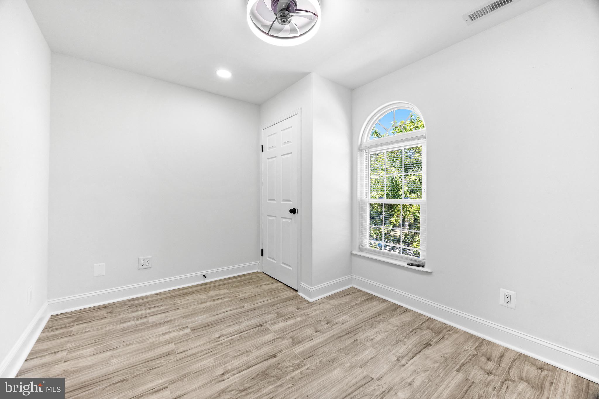 4 Clipper Road Baltimore, MD 21221 - Photo 23 of 39