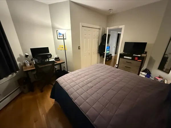 $6,100 | 868 East 2nd Street, Unit 1, Boston, MA 02127