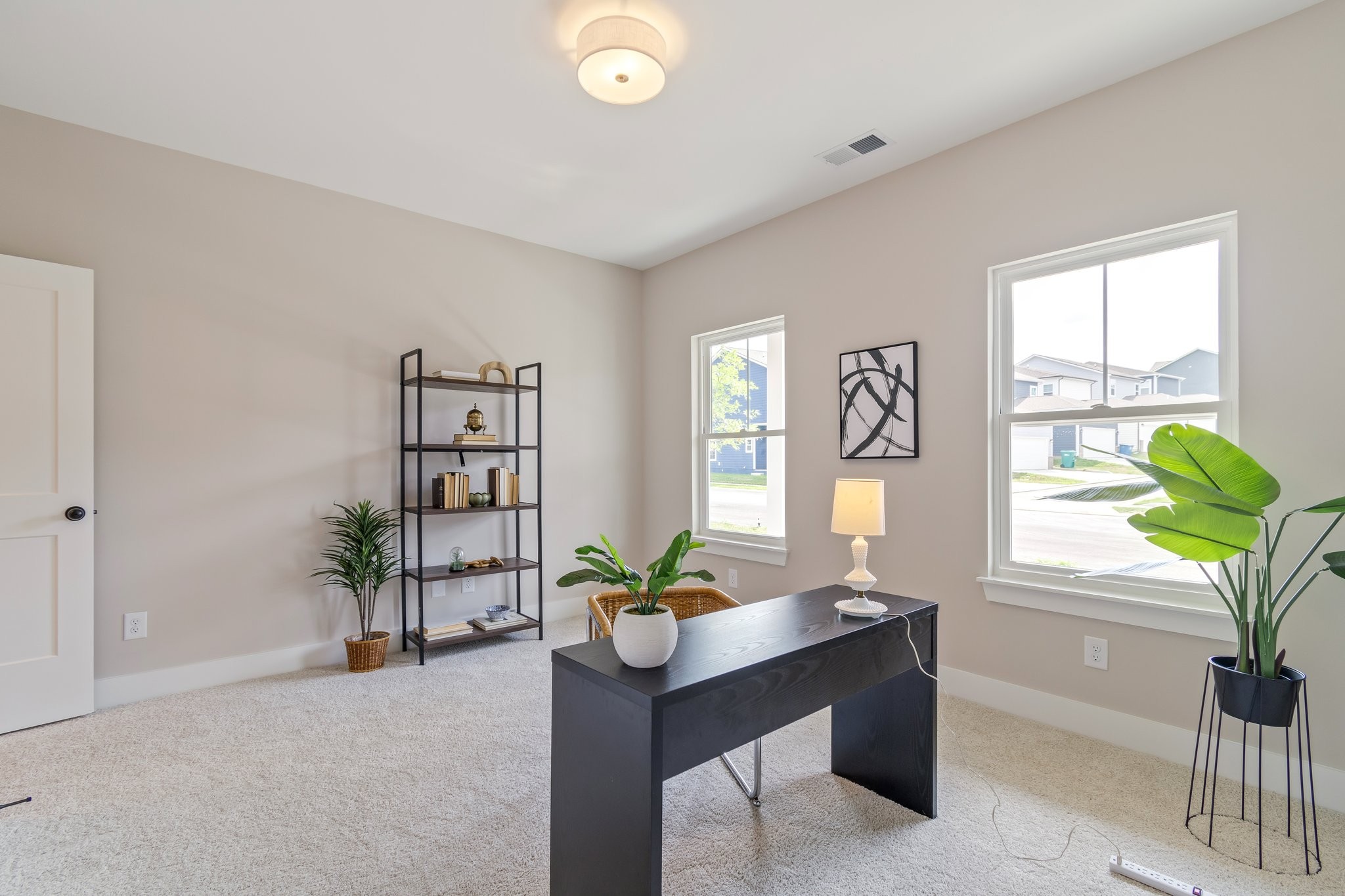317 Delta Way La Vergne, TN 37086 - Photo 20 of 40 a living room with furniture and potted plant