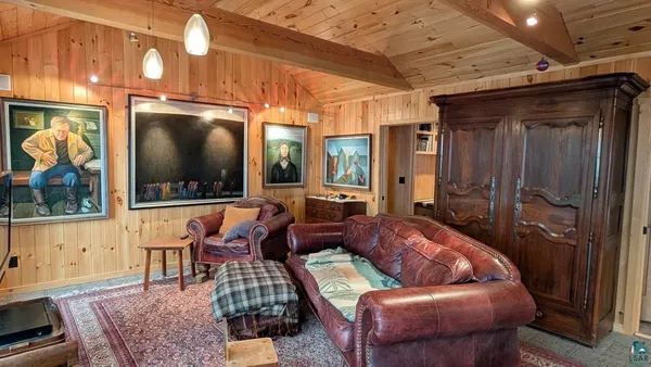 $1,500,000 | 8442 Highway 24, Cook, MN 55723