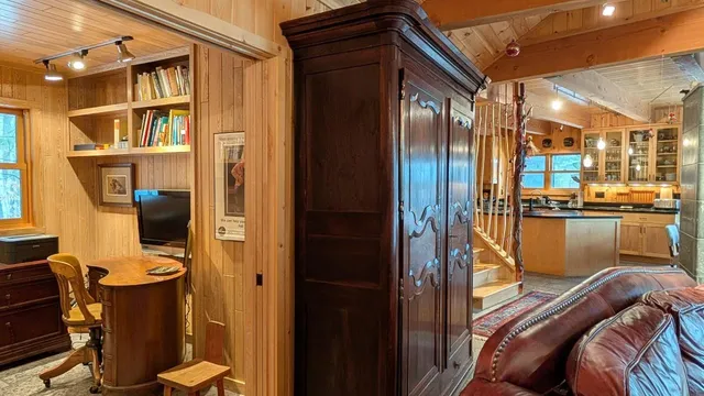 $1,500,000 | 8442 Highway 24, Cook, MN 55723