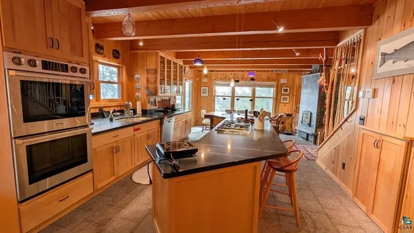 $1,500,000 | 8442 Highway 24, Cook, MN 55723