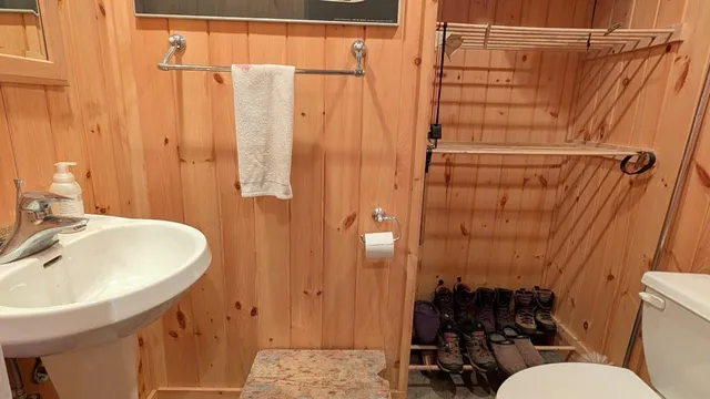 $1,500,000 | 8442 Highway 24, Cook, MN 55723