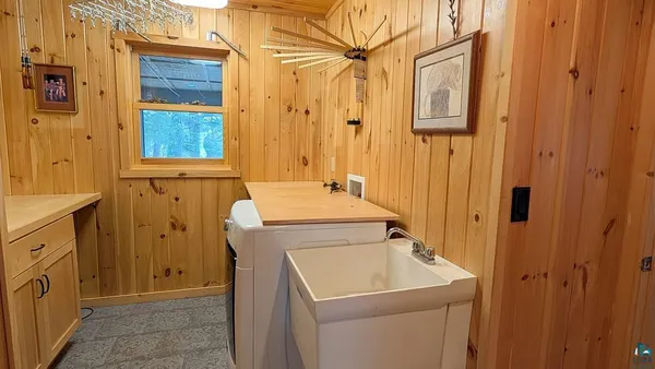$1,500,000 | 8442 Highway 24, Cook, MN 55723