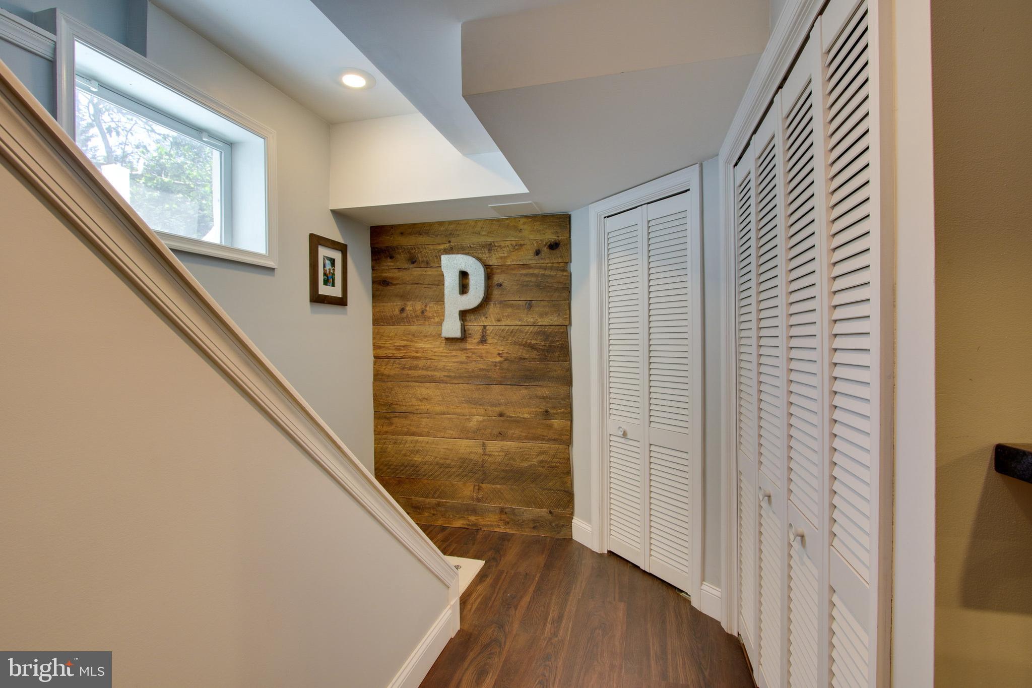 607 Worcester Road Baltimore, MD 21286 - Photo 27 of 42 a view of balcony with wooden floor
