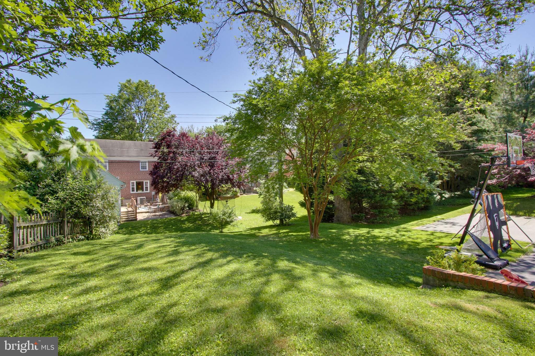 607 Worcester Road Baltimore, MD 21286 - Photo 41 of 42 a view of a backyard with a garden