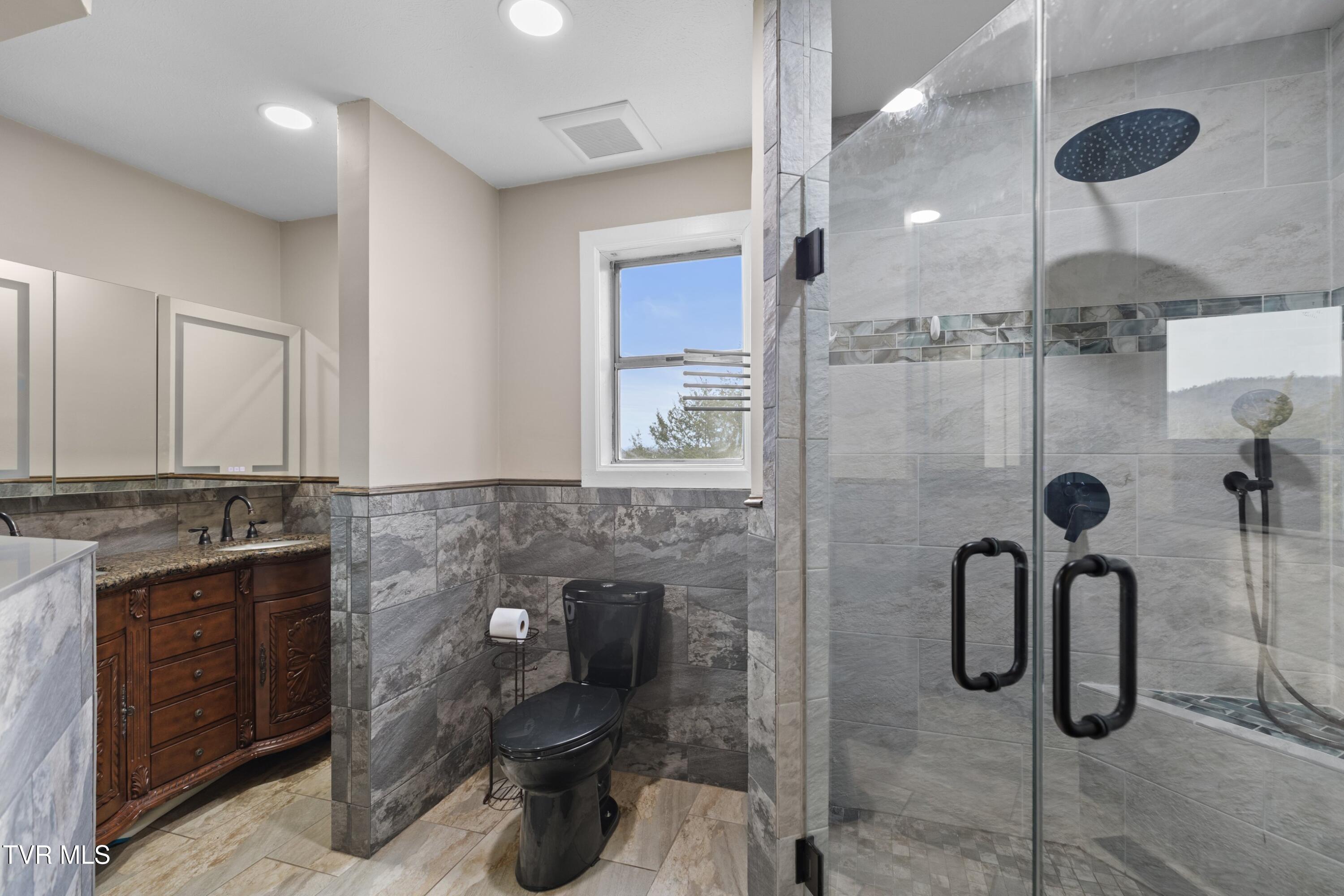 1690 Goodman Loop Bulls Gap, TN 37711 - Photo 12 of 46 012-1690GoodmanLoop-BullsGap-TN-37711-SM