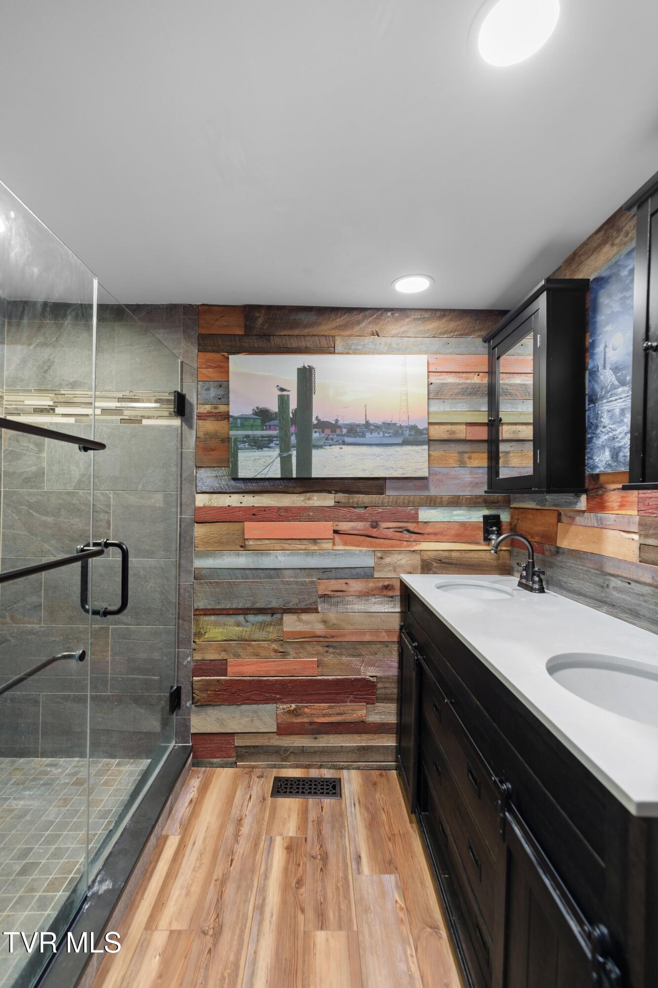 1690 Goodman Loop Bulls Gap, TN 37711 - Photo 26 of 46 026-1690GoodmanLoop-BullsGap-TN-37711-SM