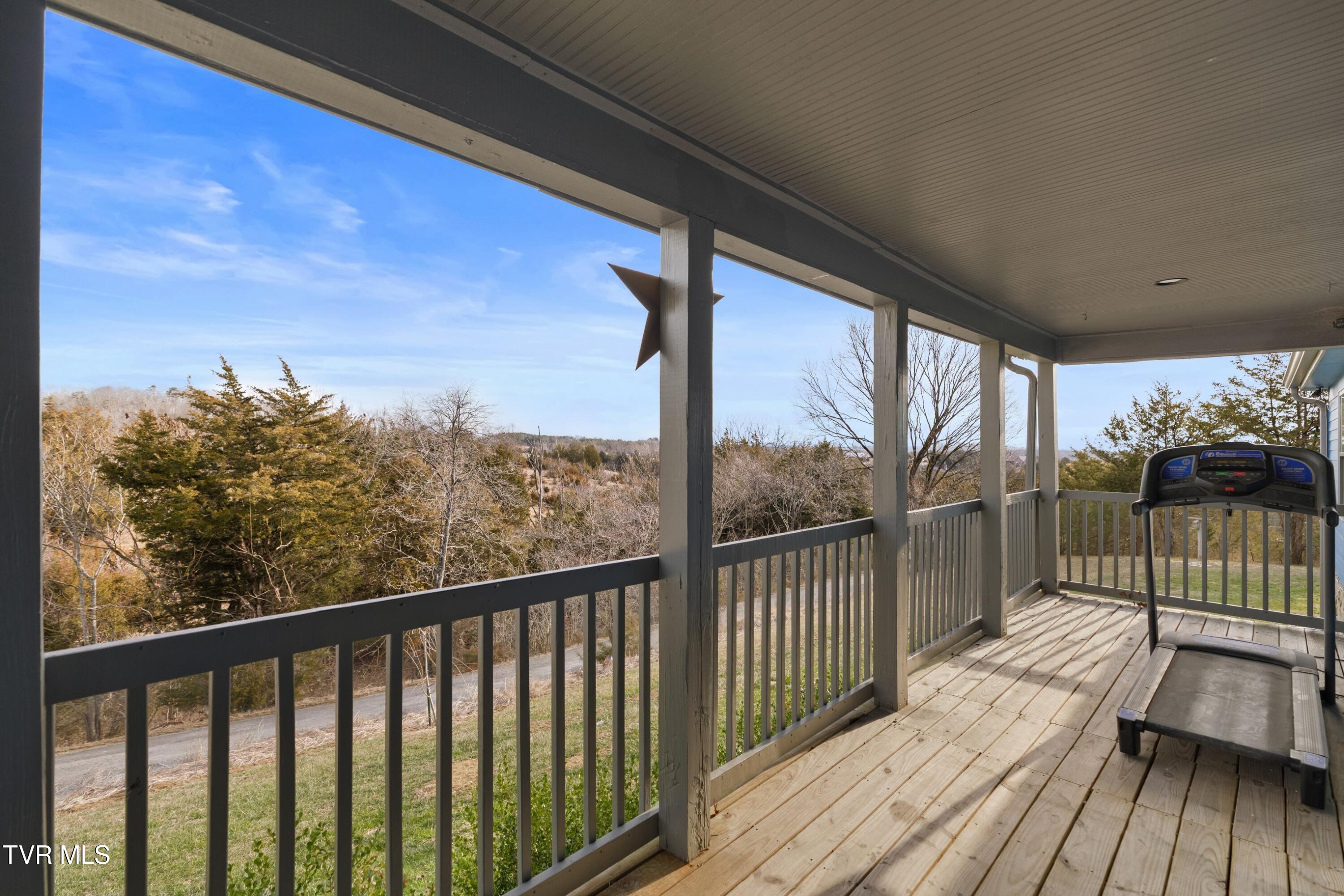 1690 Goodman Loop Bulls Gap, TN 37711 - Photo 33 of 46 033-1690GoodmanLoop-BullsGap-TN-37711-SM