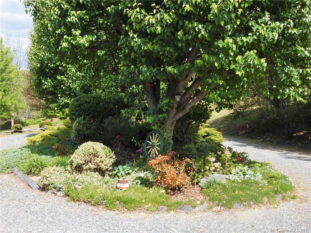 310 Johnson Road Brevard, NC 28712 - Photo 2 of 24 Gallery Image 2