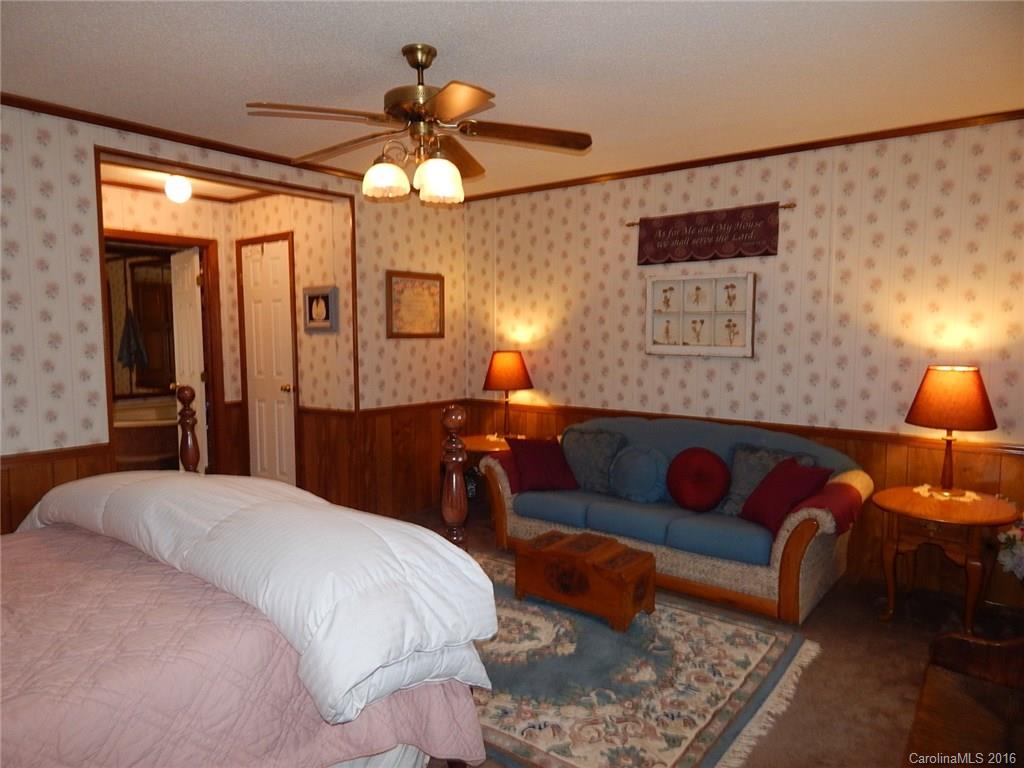 310 Johnson Road Brevard, NC 28712 - Photo 12 of 24 Gallery Image 12