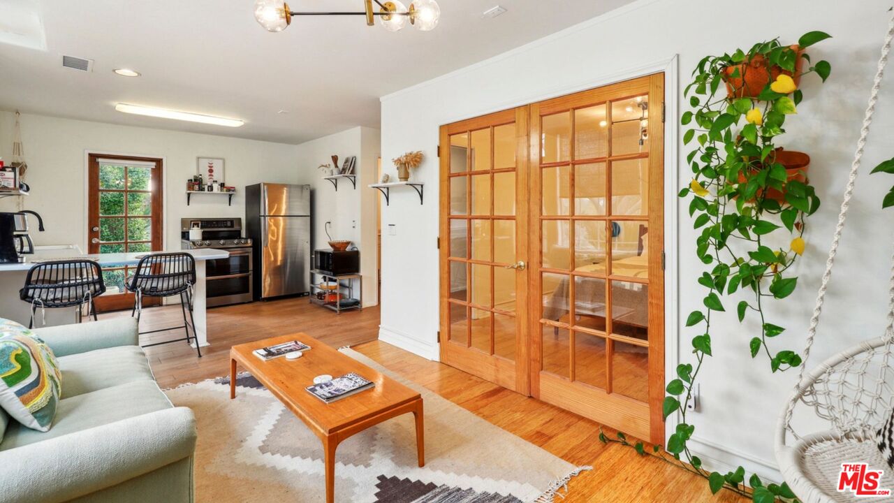 3548 Rosa Way Fallbrook, CA 92028 - Photo 38 of 49 a living room with patio furniture and a potted plant