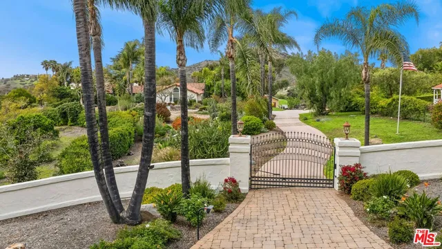 $2,500,000 | 3548 Rosa Way, Fallbrook, CA 92028