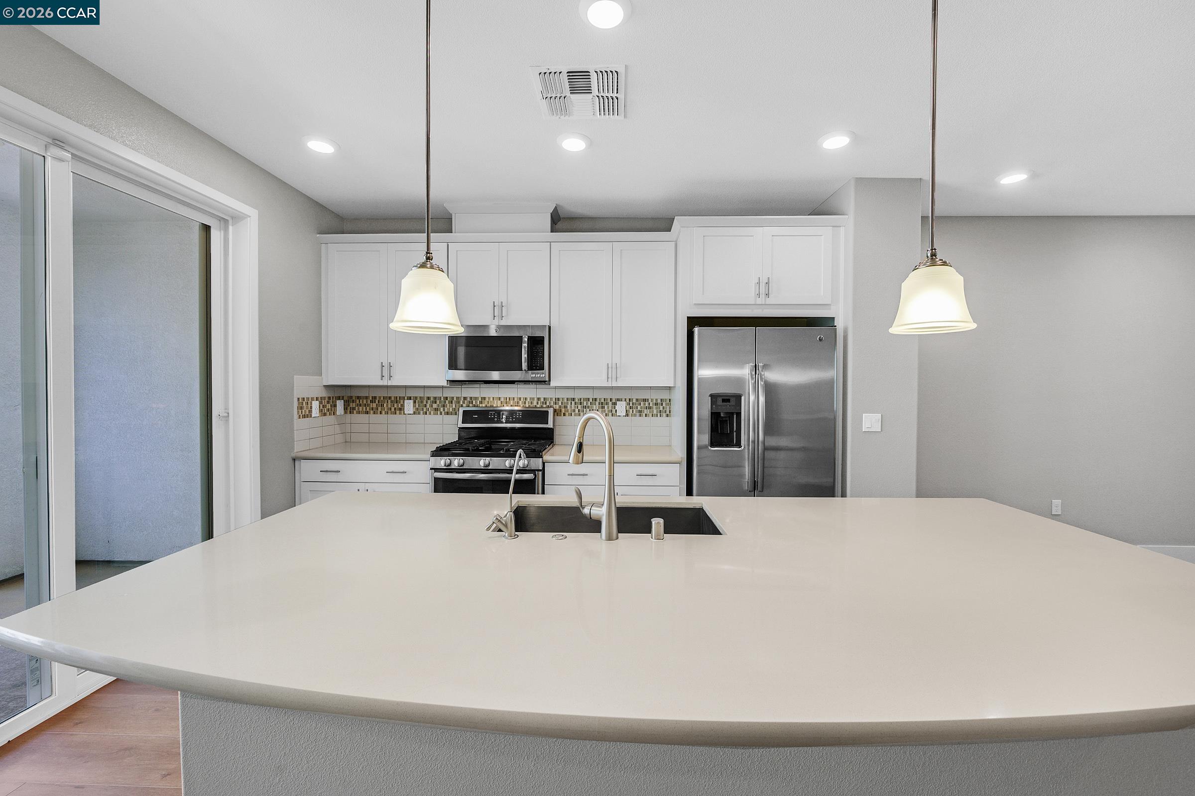 3126 Aran Way Dublin, CA 94568 - Photo 13 of 47