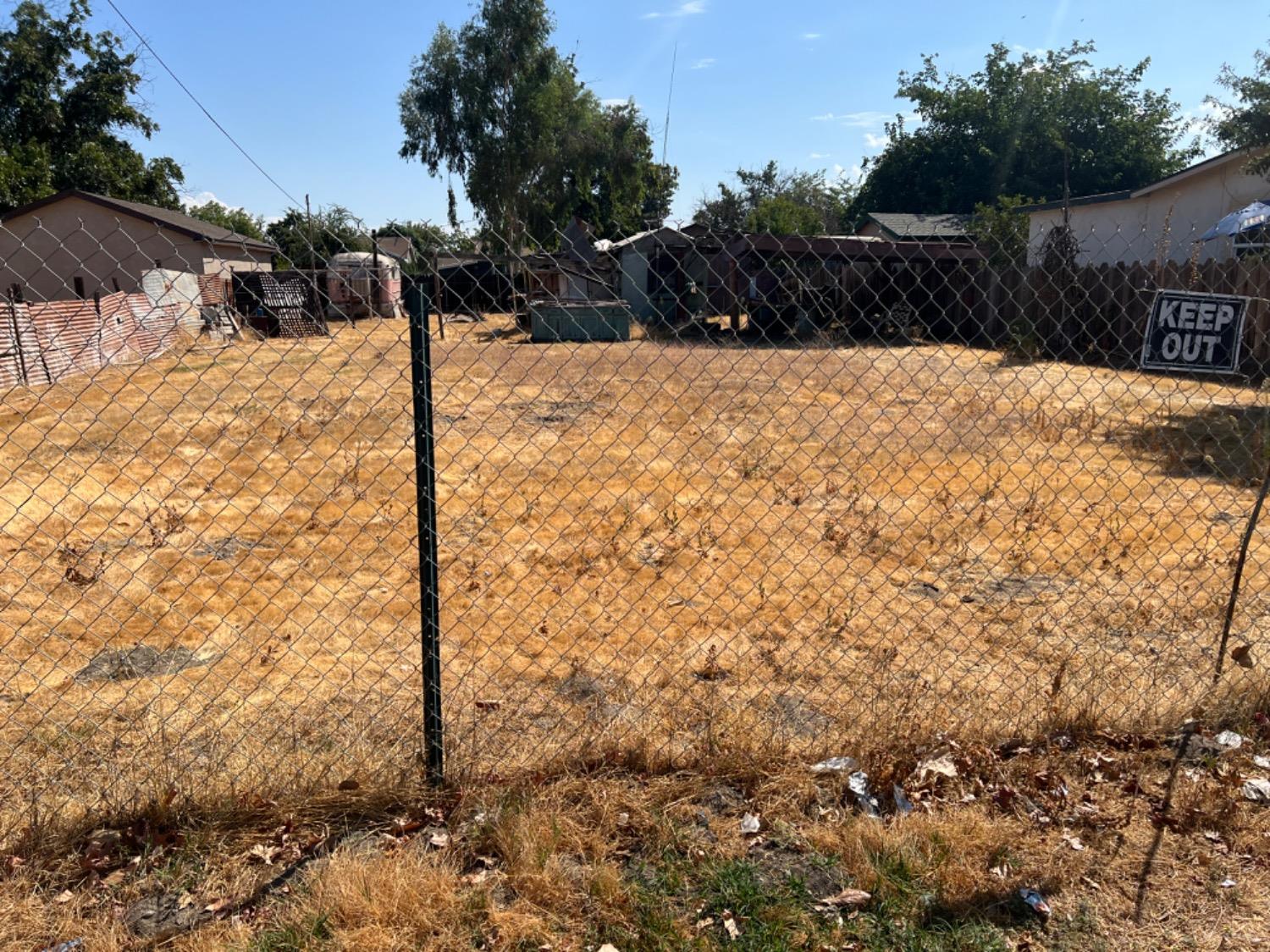 311 Stadium Road Madera, CA 93637 - Photo 4 of 5 Gallery Image 4
