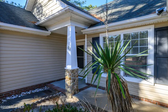 $260,000 | 127 Millwood Drive, Vanceboro, NC 28586