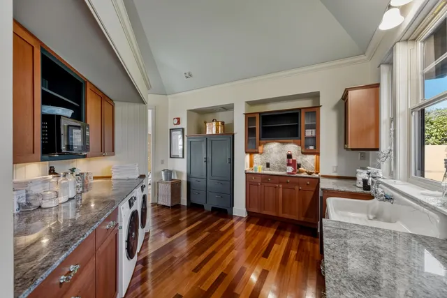 $1,469,500 | 2380 Kamehameha V Highway, Kaunakakai, HI 96748