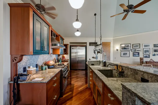 $1,469,500 | 2380 Kamehameha V Highway, Kaunakakai, HI 96748