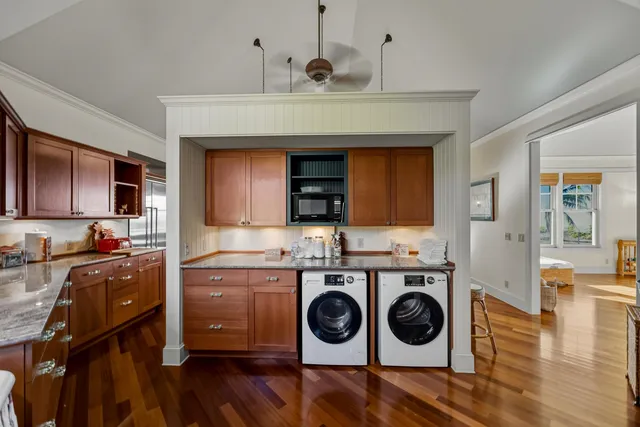 $1,469,500 | 2380 Kamehameha V Highway, Kaunakakai, HI 96748