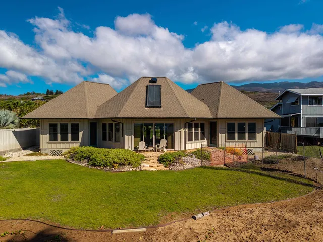 $1,469,500 | 2380 Kamehameha V Highway, Kaunakakai, HI 96748