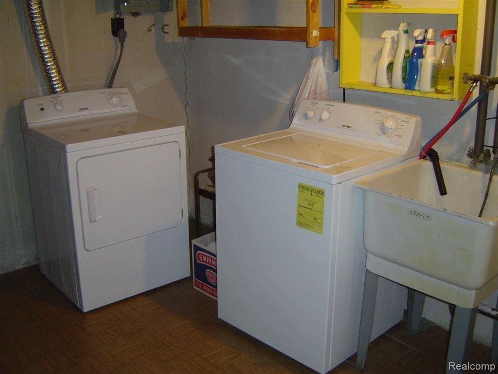 16845 Rudgate Street, Unit 17 Southgate, MI 48195 - Photo 12 of 19 DSC00035.JPG