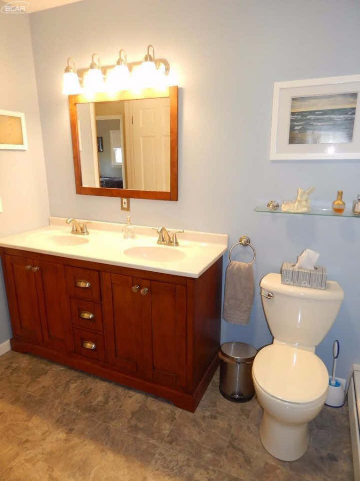 425 Elms Road Flushing, MI 48433 - Photo 37 of 53 21284578-36.JPG
