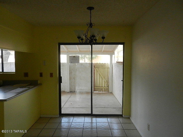 1405 East Fort Lowell Road Tucson, AZ 85719 - Photo 8 of 34