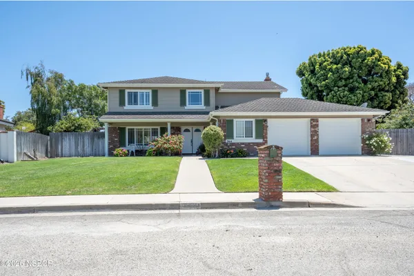 $1,095,000 | 944 Amberley Place, Santa Maria, CA 93455