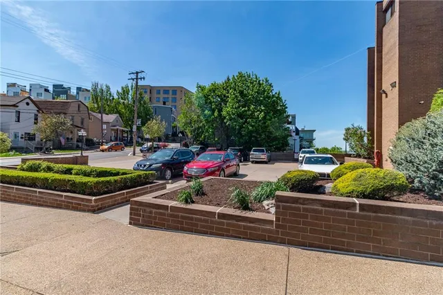 $899,900 | 1000 Grandview Avenue, Unit 1207, Pittsburgh, PA 15211