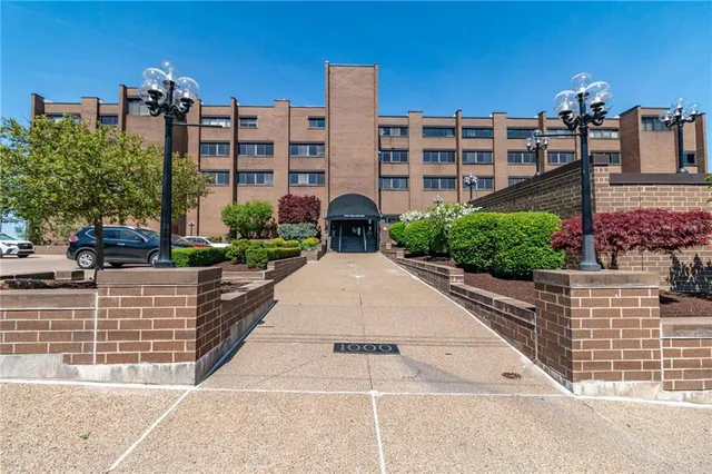 $899,900 | 1000 Grandview Avenue, Unit 1207, Pittsburgh, PA 15211