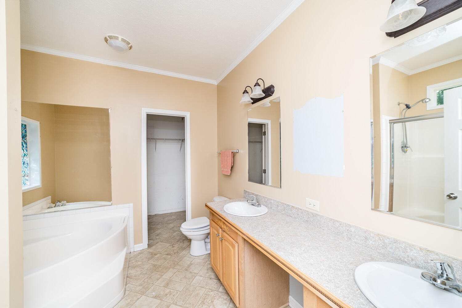 2690 Lipscomb Road Moneta, VA 24121 - Photo 12 of 23 Lipscomb-MBRBATH