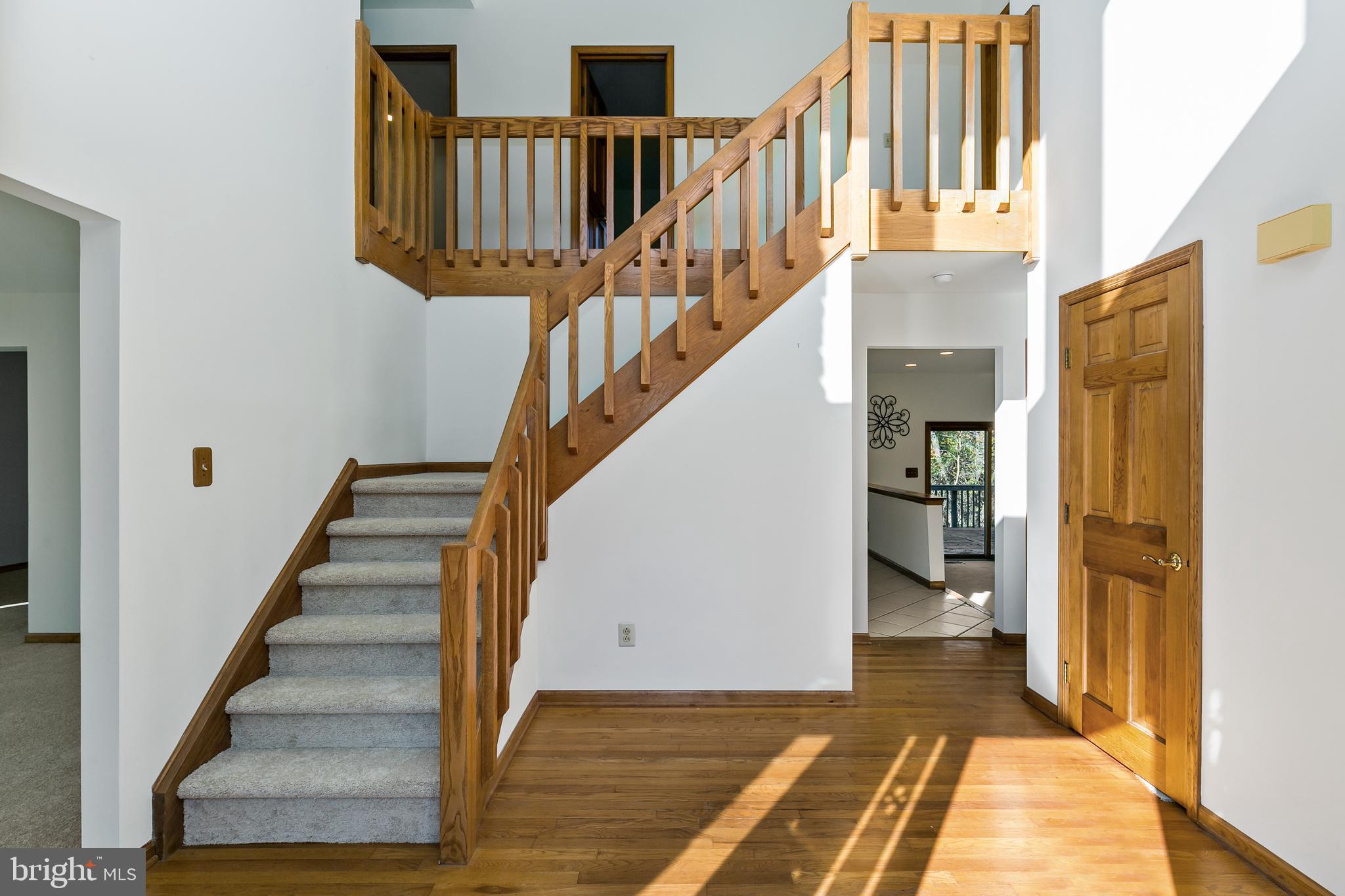 302 Hopewell Road Marlton, NJ 08053 - Photo 5 of 40 Cheerful two-story foyer