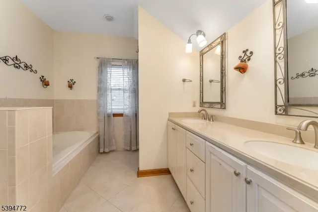 $599,900 | 22 Fairview Avenue, Clinton, NJ 08809