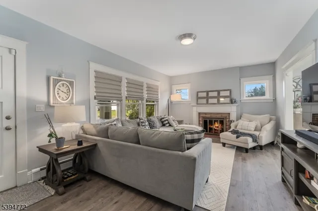 $599,900 | 22 Fairview Avenue, Clinton, NJ 08809