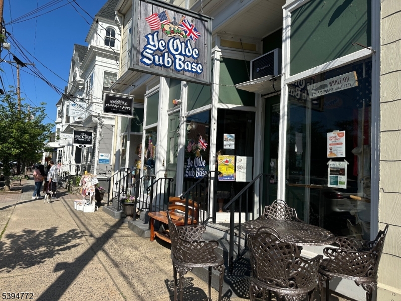 22 Fairview Avenue Clinton, NJ 08809 - Photo 31 of 31 a view of a dinning tables and chairs in a patio