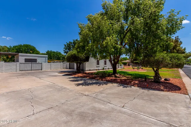 a picture of floor plan