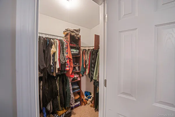 $675,000 | 17 Rolling Hills Drive, Ridge, NY 11961