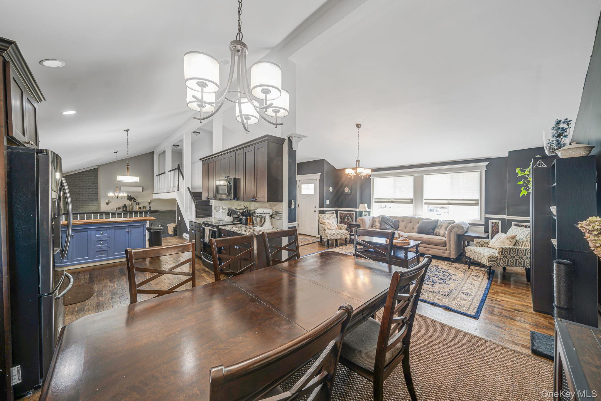 17 Rolling Hills Drive Ridge, NY 11961 - Photo 9 of 44