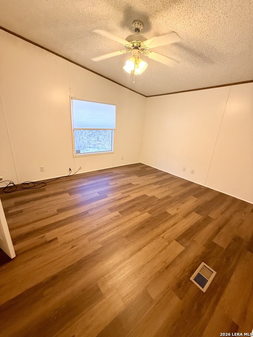 234 Redford Road Pipe Creek, TX 78063 - Photo 9 of 15