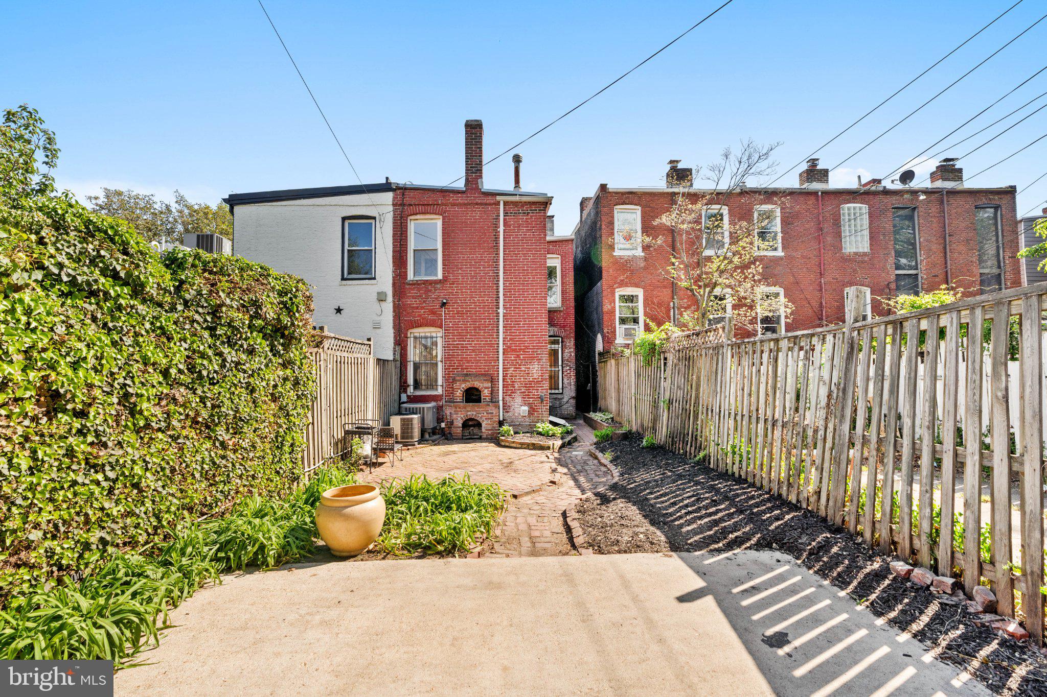 1112 I Street Southeast Washington, DC 20003 - Photo 32 of 42