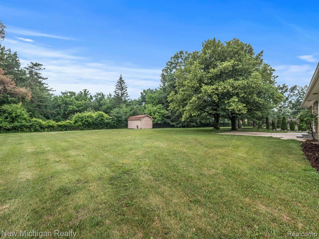 29617 Geraldine Road Farmington Hills, MI 48336 - Photo 25 of 25