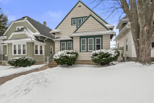 $210,000 | 6611 West Moltke Avenue, Milwaukee, WI 53210