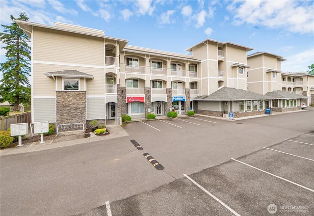$390,000 | 4819 Alderson Road, Unit 302, Blaine, WA 98230