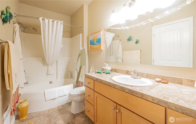 $390,000 | 4819 Alderson Road, Unit 302, Blaine, WA 98230