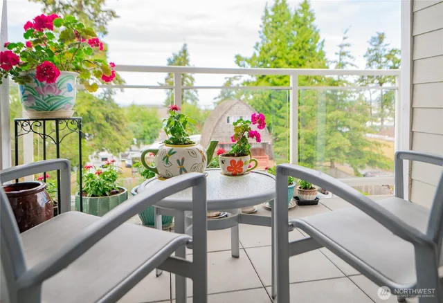 $390,000 | 4819 Alderson Road, Unit 302, Blaine, WA 98230