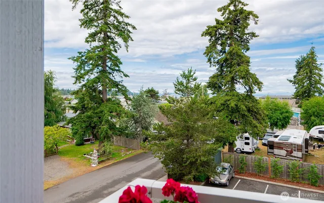 $390,000 | 4819 Alderson Road, Unit 302, Blaine, WA 98230