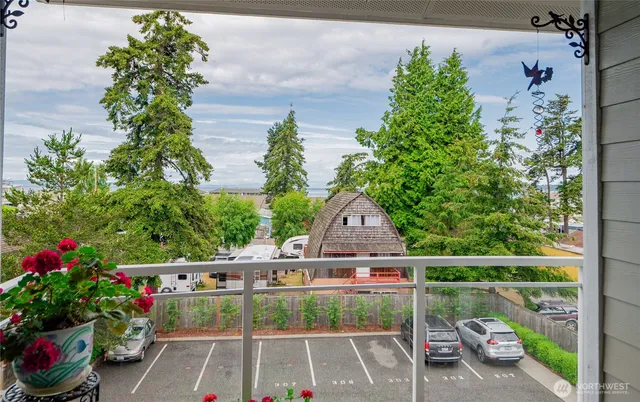 $390,000 | 4819 Alderson Road, Unit 302, Blaine, WA 98230