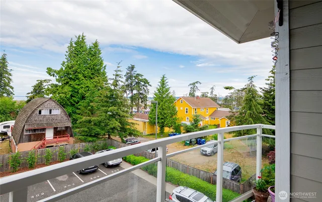 $390,000 | 4819 Alderson Road, Unit 302, Blaine, WA 98230