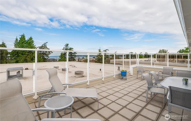 $390,000 | 4819 Alderson Road, Unit 302, Blaine, WA 98230