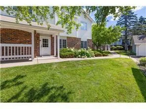 $1,850 | 3563 Blue Jay Way, Unit 107, Eagan, MN 55123